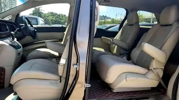 7座別克商務內飾